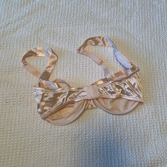 EUC Vintage Victorias Secret Second Skin Satin Bra 36C​ - Picture 2 of 4